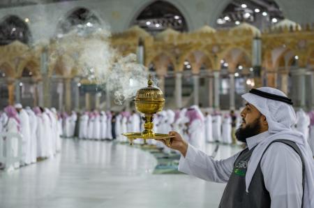 (صور)  مؤثرة من الحرم المكي ليلة 27 رمضان