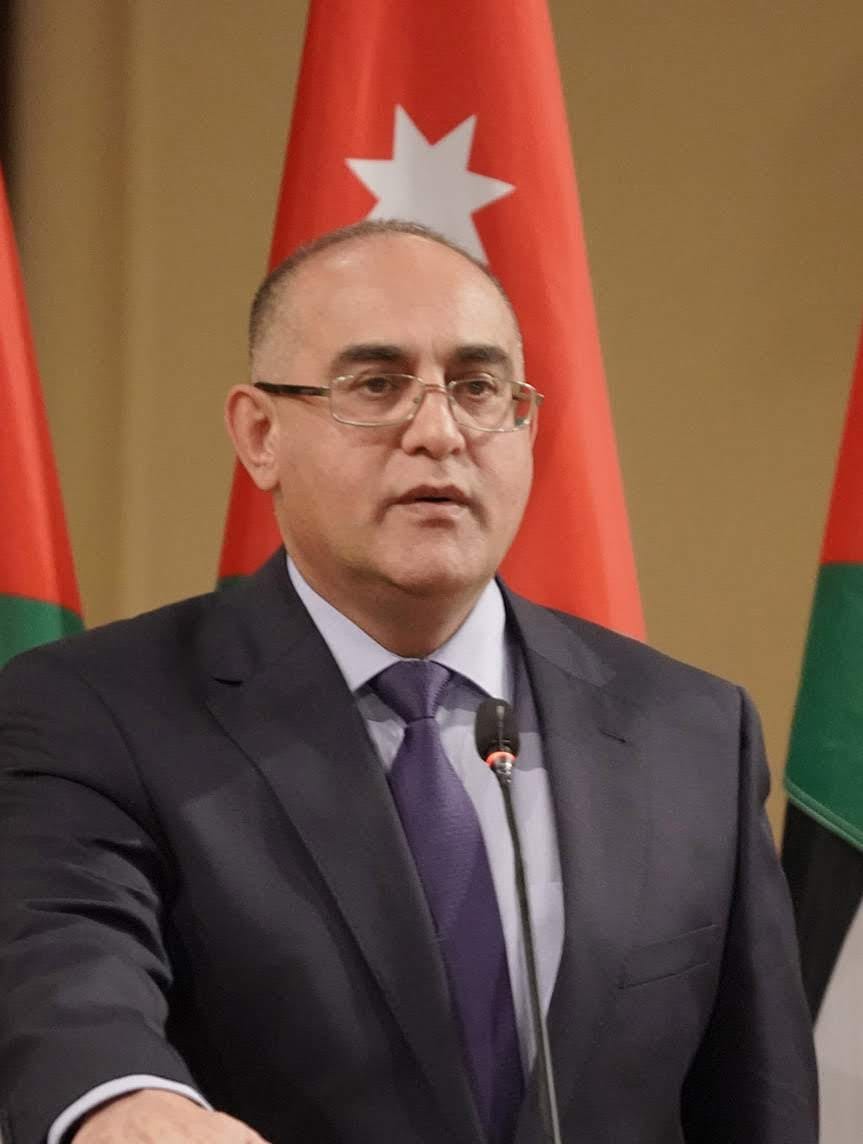 وزارة الثقافة تحتفي بالاستقلال وترفع علمنا عال