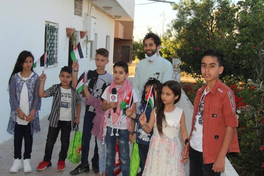 تطلق منظمة حرير الريادية للتنمية والتوعية المجتمعية مبادرة علمنا عالي وطنا غالي