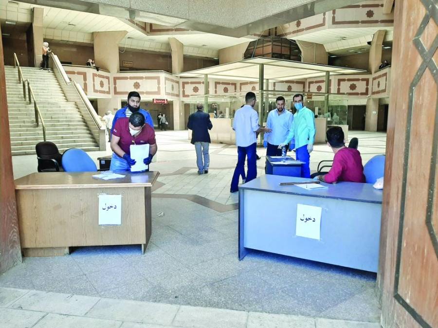 المحاكم تباشر اعمالها