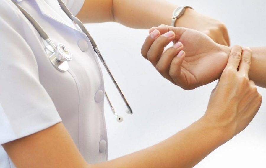 الأردن :ظهور أعراض فايروس كورونا على ممرض.... تفاصيل