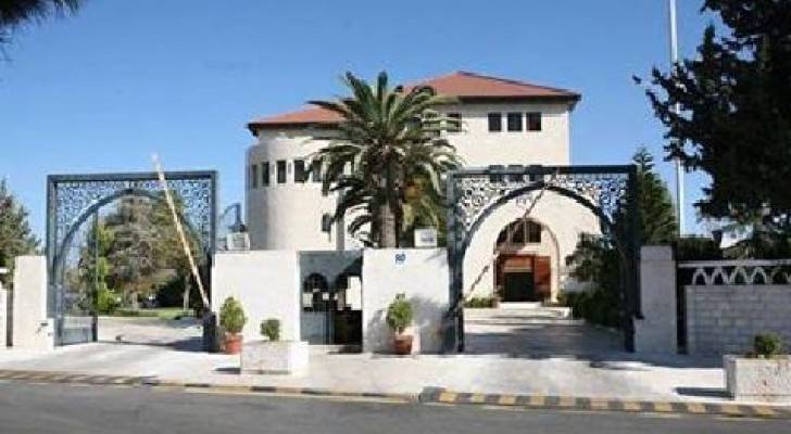 الحكومة تحدد القطاعات المسموح لها تخفيض رواتب موظفيها (اسماء)