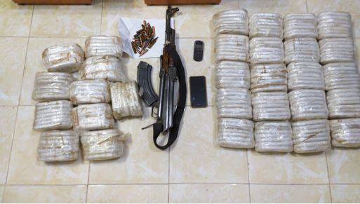 الجيش يحبط محاولتي تسلل لمجموعة من الأشخاص بحوزتهم كمية كبيرة من المخدرات...صور