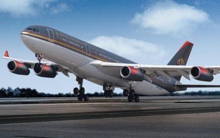 سفيرنا القضاة الطائرة غادرت بوخارست إلى عمان