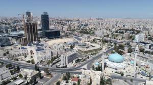 عودة موظفي القطاع العام والخاص إلى العمل بعد تعديل إجراءات الحظر