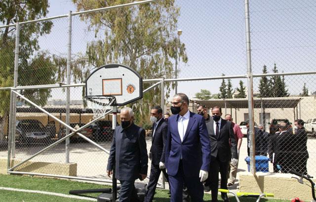 Issawi checks on renovation of Marka district charity under Royal directives