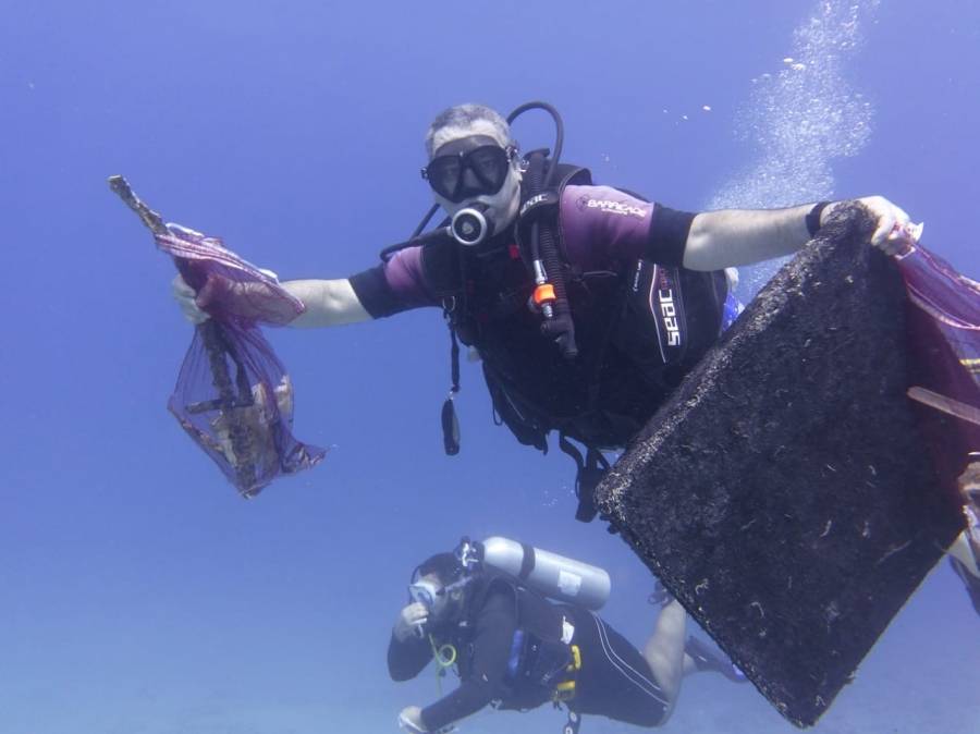 العقبه : حملة لتنظيف جوف البحر.. صور