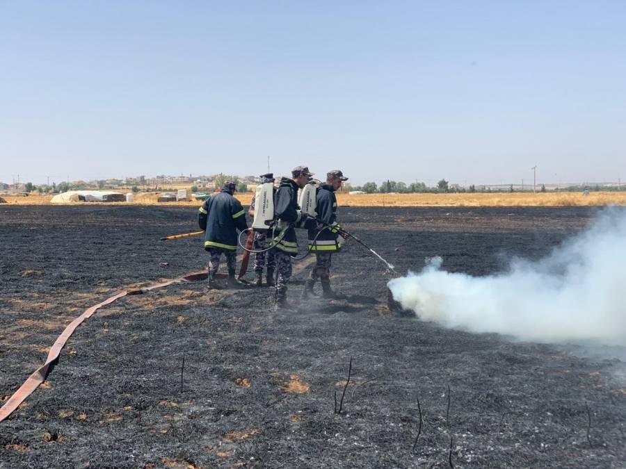 الدفاع المدني يتعامل مع 256 حريق أعشاب جافة و أشجار حرجية و مثمرة