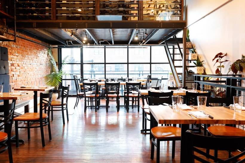 اغلاق 5 مطاعم سياحية ومخالفة وانذار 15 مطعماً