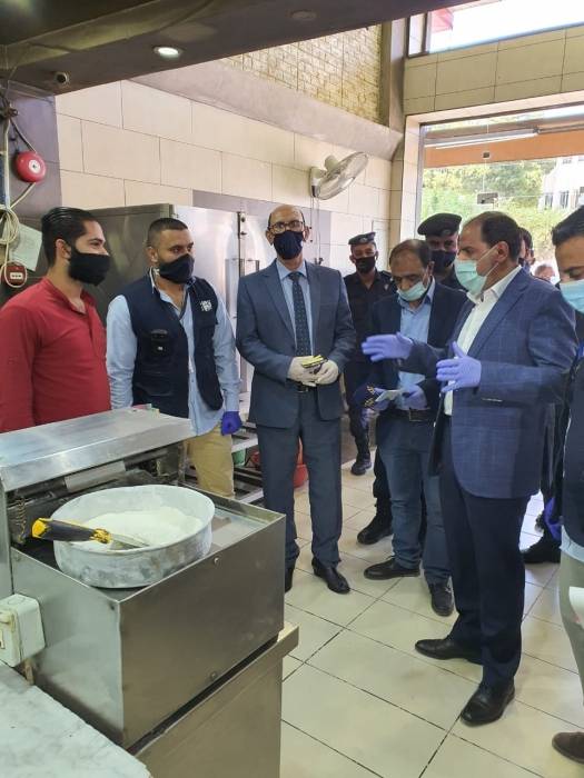 فرق الرقابة الموحدة على المنشآت تتحق من التزامها باجراءات السلامة العامة