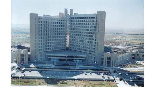 شفاء اخر حالة مصابة بكورونا في مستشفى الملك المؤسس