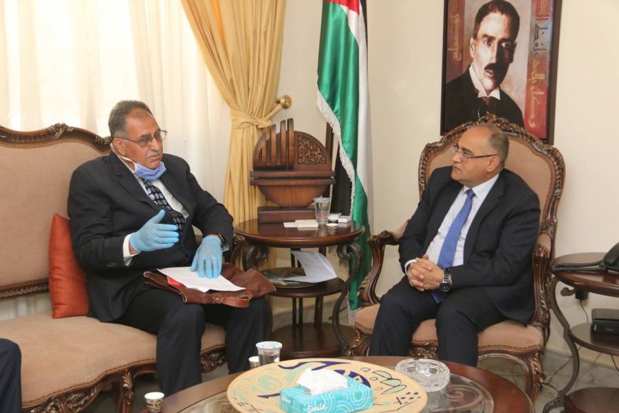 الطويسي يلتقي رئيس وأعضاء إدارية المكتبات  إطلاق مسابقة وطنية للقراءة