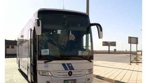 بدء وصول الدفعة الثالثة للعائدين براً من السعودية اليوم