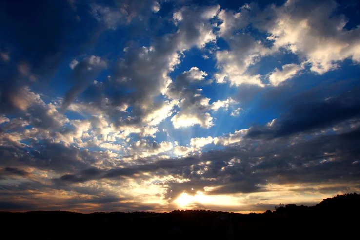 المملكة تتأثر بكتلة هوائية باردة ودرجات حرارة أقل من المعتاد