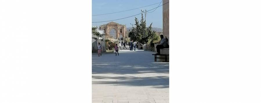 الحياة تدب في اوصال مدينة جرش السياحية