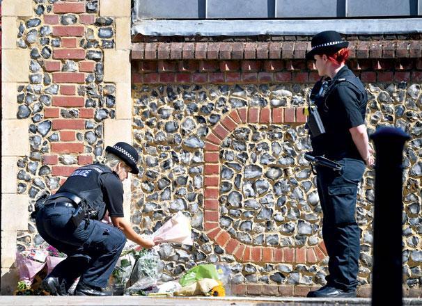 UK knife attack suspect was known to security services — reports