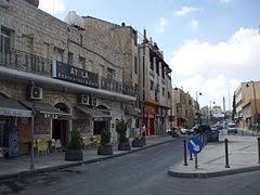 عودة المقاولين للعمل بفتح وتعبيد طرق وأبنية حكومية بمأدبا