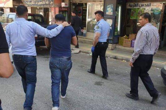 إربد الأمن يقنع شابا بالعدول عن الانتحار