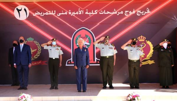 سمو الأميرة منى الحسين ترعى حفل تخريج الفوج الحادي والعشرين من مرشحات كلية الأميرة منى للتمريض.. صور