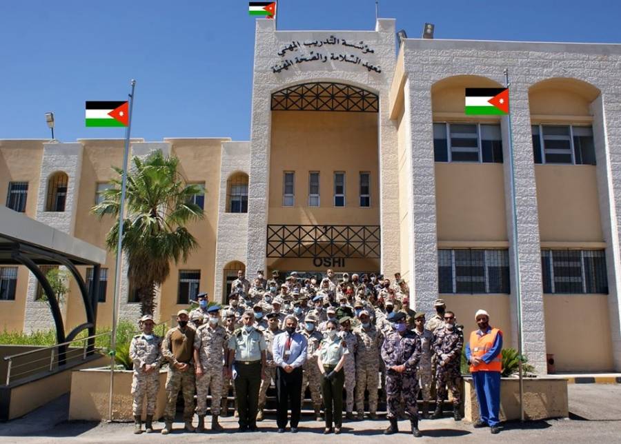 زيارة ميدانية لمرتبات من كلية الخدمات الطبية الملكية للمهن الطبية المساعدة لمعهد السلامة والصحة المهنية في ماركا