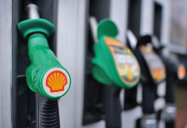 Shell expects hard blow due to coronavirus, collapsing oil prices