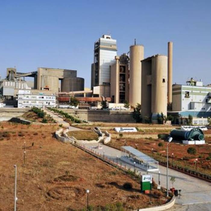 الاسمنت الأردنية تعلن عدم قدرتها على الوفاء بالتزاماتها تجاه موظفيها والمتقاعدين والدائنين