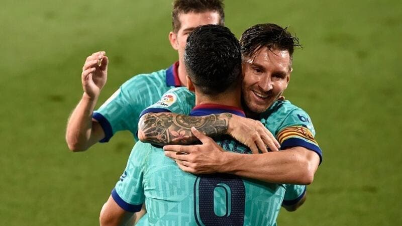 برشلونة يتخطى فياريال ويواصل مطاردة ريال مدريد