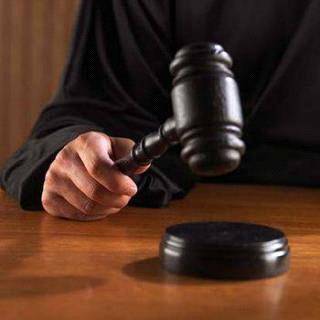 توقيف أردني افترى على بنك