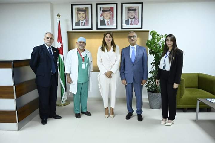 الأميره دينا مرعد تزور مستشفى الكندي ..صور