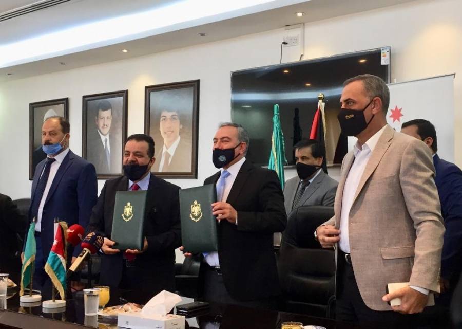 وزارة الشباب و جامعة آل البيت توقعات اتفاقية تعاون مشترك