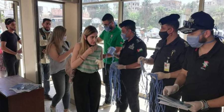 الشرطة المجتمعيّة و حقق يستكملان حملة عشان نظل بخير في المناطق السياحيّة .