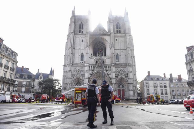 Fire damages French cathedral, arson probe launched