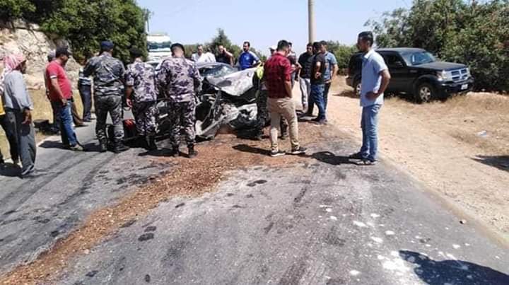 إصابة 5 أشخاص إثر حادث تصادم بين مركبتين بمنطقة برقش