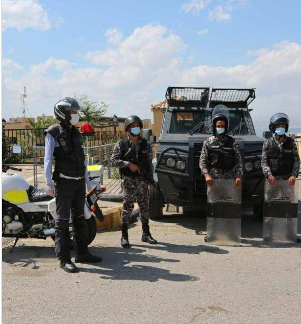 الامن العام : المباشرة بحملات امنية مكثفة للتعامل مع المجرمين من ذوي القيود والاسبقيات الجرمية .