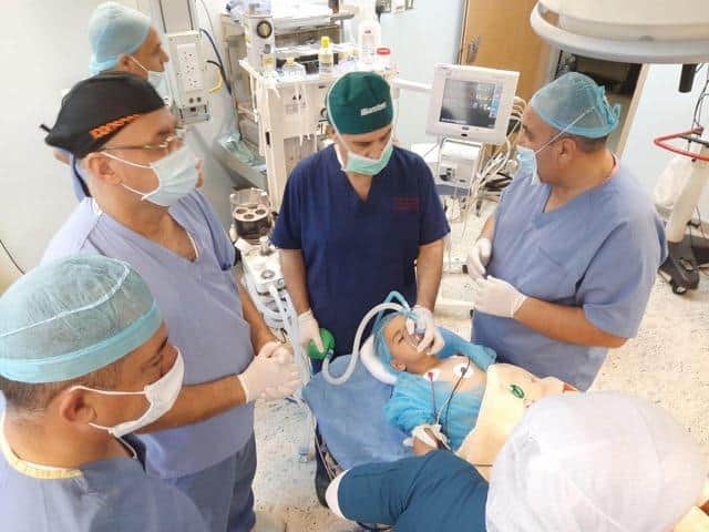 زراعة ١٤ قوقعة جديدة لاطفال في مدينة الحسين الطبية...صور