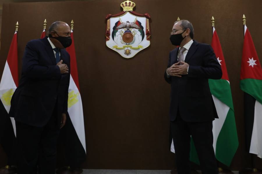 الصفدي يستقبل نظيره وزير خارجية جمهورية مصر...صور