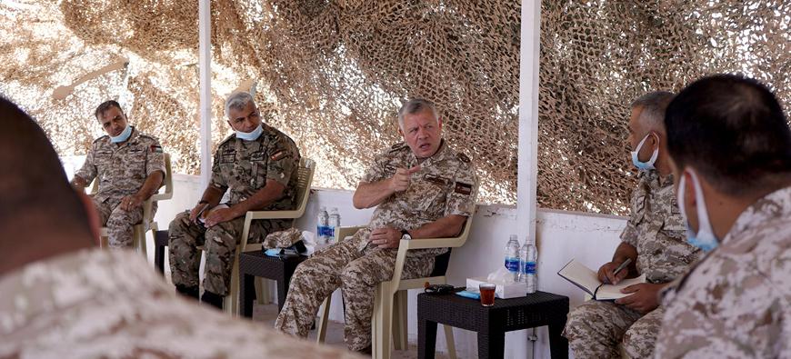 King commends JAF’s role in safeguarding Jordan’s borders