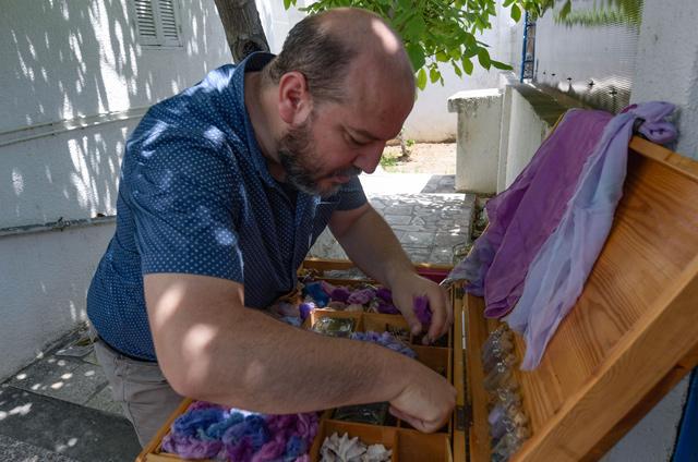 Passion for purple revives ancient dye in Tunisia