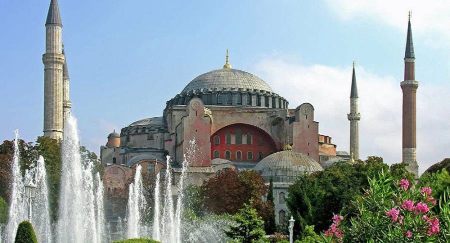 اردني يطلق على ابنته  اسم أيا صوفيا