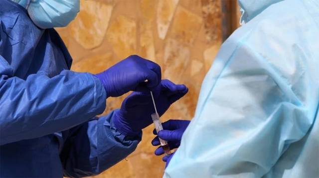 إصابة «زوجة حلاق» بفيروس كورونا في اربد