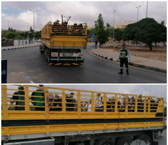 ضبط شاحنة محملة بخمسين طالبا