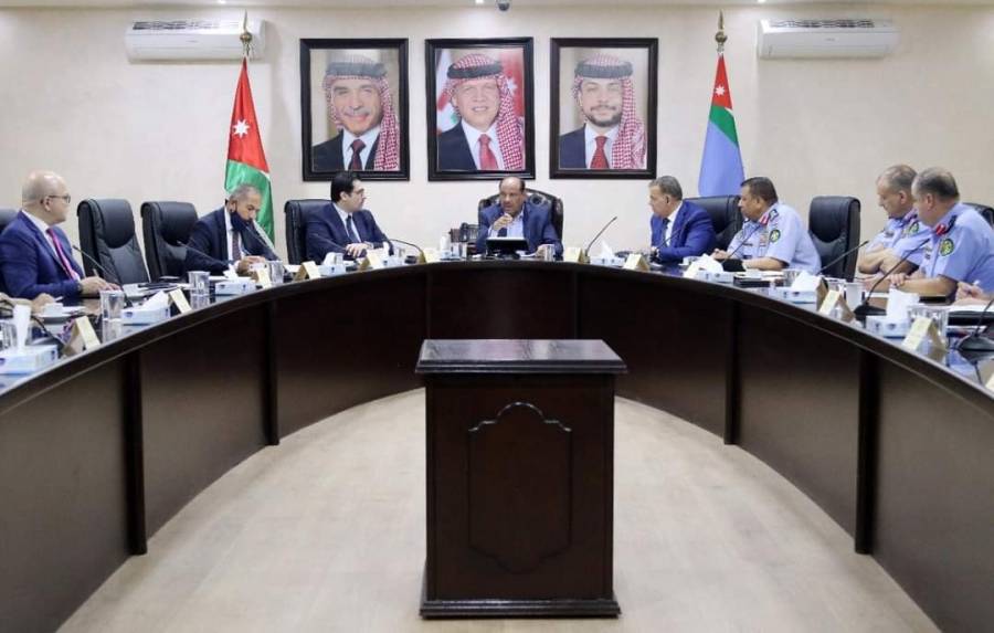 وزير الداخلية يرأس اجتماع لجنة تنظيم ومتابعة الحدود والمطارات