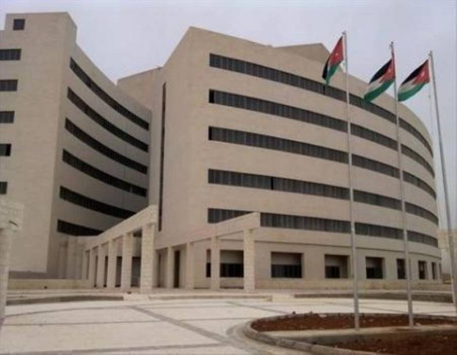 مصدر طبي: مخالط لمصاب كورونا يفر بعد مراجعته مستشفى الزرقاء