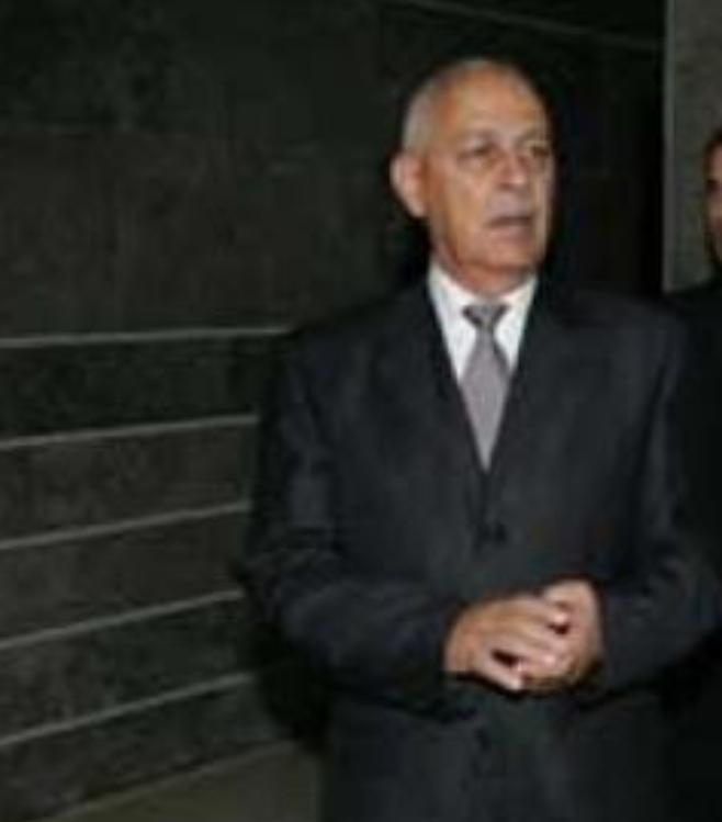 العيسوي ينقل تعازي  الملك بوفاة زوجة الملقي