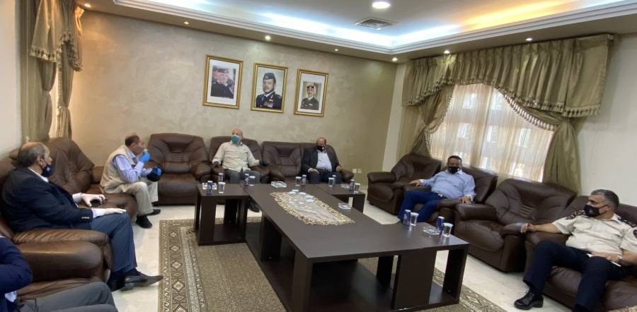 الرزاز يوعز بتعيين نائب محافظ و يزيد أعداد قوات الدرك على حدود العمري .. تفاصيل