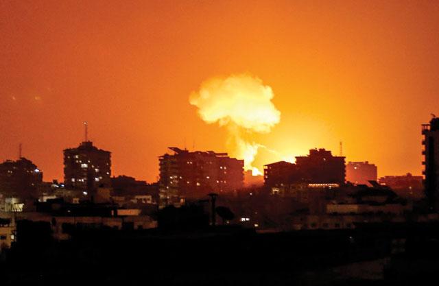 Israel bombs Gaza after warning Hamas it risks war