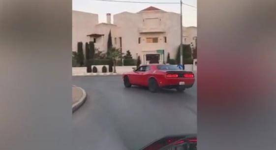 السير : تضبط مركبات قامت بالتشحيط في الشارع العام