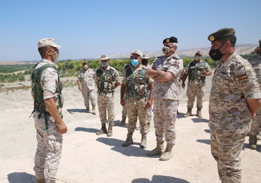 الحنيطي يزور المنطقة العسكرية الشمالية