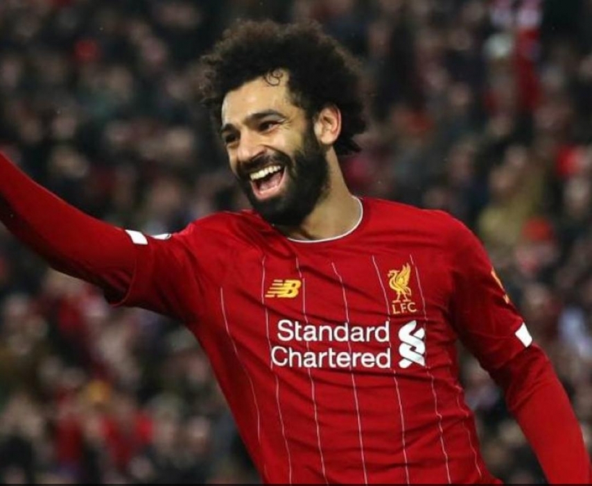 والد  للاعب المصري محمد صلاح يخضع لعملية جراحية