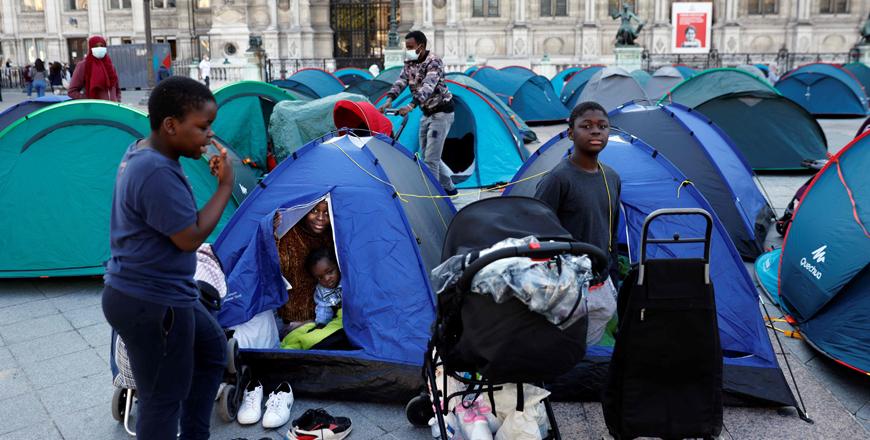 ‘Cry for help’: Migrants pitch tents in central Paris